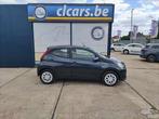 Toyota Aygo 1.0i VVT-i x-playII/Carplay/Cam/Cruise/Bluetooht, Auto's, Toyota, 4 zetels, Euro 6, Navigatiesysteem, Zilver of Grijs
