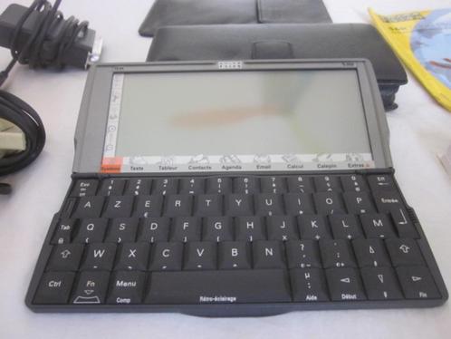Persoonlijke assistent in VINTAGE pocket PC-formaat, Computers en Software, Laptoptafels, Nieuw, Ophalen of Verzenden