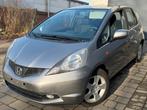 HONDA JAZZ 1.2i BENZINE 2009 AIRCO 92000 KM RIJDT PERFECT, Auto's, Honda, 4 cilinders, Elektrische buitenspiegels, Bedrijf, Dealer onderhouden