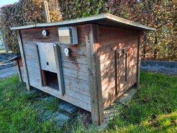 KIPPENHOK MET AUTOMATISCHE DEUR, Ophalen, Gebruikt