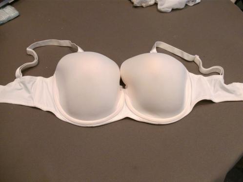 Nieuwe 80H witte bh van Chantelle, Kleding | Dames, Ondergoed en Lingerie, BH, Ophalen of Verzenden