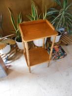 retro vol houten bijzettafeltje jaren 70-80 telefoontafeltje, Ophalen, Minder dan 55 cm, Gebruikt, 60 cm of meer