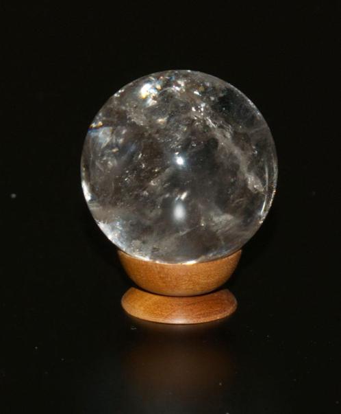 Halfedelstenen bollen: tijgeroog en bergkristal, Verzamelen, Mineralen en Fossielen, Mineraal, Ophalen of Verzenden