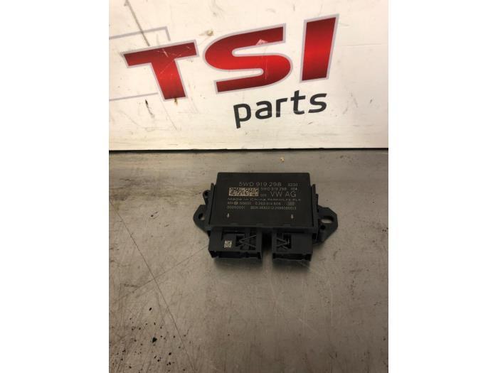 Parkeerhulp computer van een Volkswagen Golf, Auto-onderdelen, Elektronica en Kabels, Volkswagen, Gebruikt, 3 maanden garantie