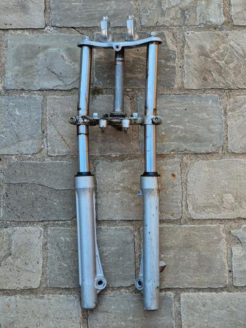 Fourche avant Honda XR70 (pieds repliés), Enlèvement, Honda