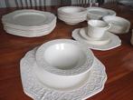 40-delig Engels luxe servies, Huis en Inrichting, Keuken | Servies, Ophalen, Zo goed als nieuw
