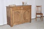 Antieke Franse landelijke boerenkast in zware eik B 136 H 99, Antiek en Kunst, Antiek | Meubels | Kasten, Ophalen