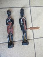 2 statues africaines en bois ht 31 cm L. 5 cm l. 4 cm bon ét, Antiquités & Art, Art | Sculptures & Bois, Enlèvement ou Envoi
