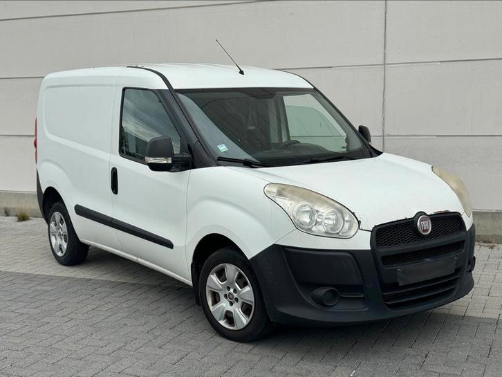 Fiat Doblo 1.3d Airco 2014 rijd perfect kan gekeurd worden, Auto's, Bestelwagens en Lichte vracht, Bedrijf, Te koop, Fiat, Diesel
