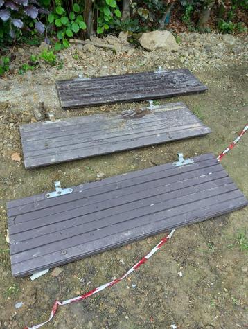 blaffetuur of houten luiken beschikbaar voor biedingen
