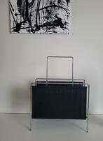 seventies krantenbakje leder lectuurhouder chroom vintage, Huis en Inrichting, Woonaccessoires | Krantenbakken en Lectuurbakken