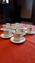 12 Tasses blanches en porcelaine fine Schmidt, Huis en Inrichting, Ophalen of Verzenden, Zo goed als nieuw, Porselein