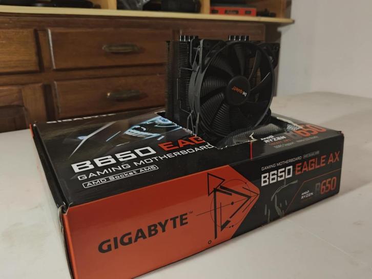 Ryzen 7 7700 / B650 Eagle AX / Be Quiet!, Computers en Software, Moederborden, Gebruikt, AMD, DDR5, Ophalen