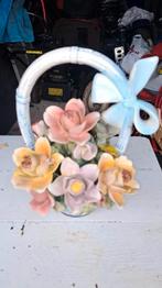 Oude pot met bloemen, Ophalen of Verzenden