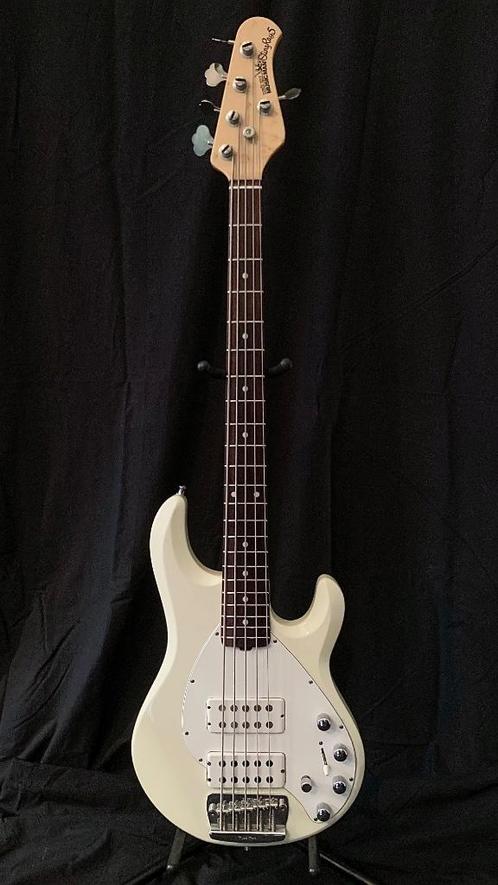 MusicMan ErnieBall Stingray5 - 28/10/1988. PRIJSVERLAGING, Musique & Instruments, Instruments à corde | Guitares | Basses, Comme neuf