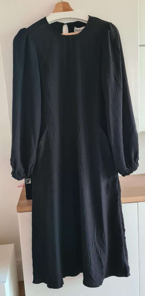 Lange (merk) jurk  'Lollys Laundry' NIEUW! (maat: XS), Kleding | Dames, Jurken, Nieuw, Maat 34 (XS) of kleiner, Zwart, Onder de knie