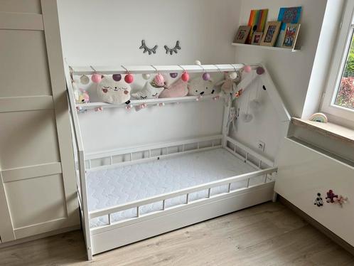 Kleuter / Kinder BED 160x80 huisje, Kinderen en Baby's, Kinderkamer | Bedden, Zo goed als nieuw, 160 tot 180 cm, 70 tot 85 cm