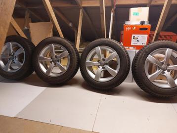 Pneus d'hiver Audi A1 sur jantes en magnésium, 15 pouces, Pneus et Jantes, Pneus hiver, Véhicule de tourisme