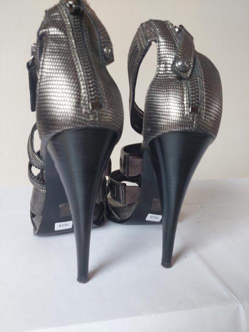 781B* GUESS sexy sandales high heels (40), Vêtements | Femmes, Chaussures, Comme neuf, Escarpins, Gris, Envoi