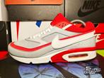 Nike Air Max Classic BW 'Wolf Grey/Sport Red' EU42 2012, Kleding | Heren, Schoenen, Overige kleuren, Nike, Nieuw, Ophalen of Verzenden