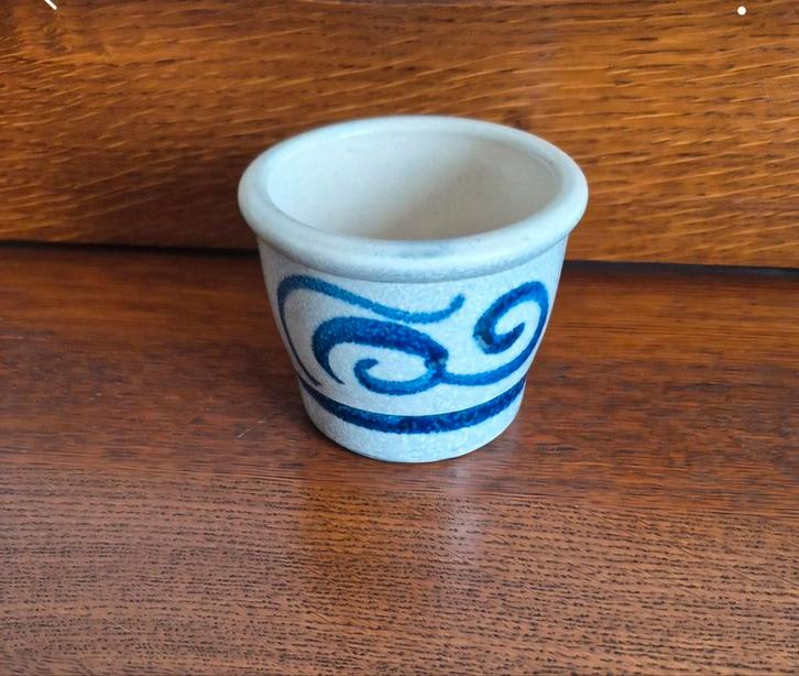 Handmade vintage '50 keramiek potje Fama, Antiek en Kunst, Antiek | Keramiek en Aardewerk, Ophalen of Verzenden
