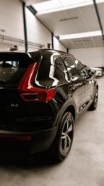 VOLVO XC40 B4 BENZINE MILD-HYBRID R-DESIGN ACC AUTOPILOT, Auto's, 1969 cc, Leder en Stof, Zwart, USB