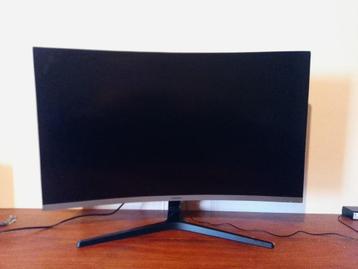 Samsung Curve monitor  beschikbaar voor biedingen