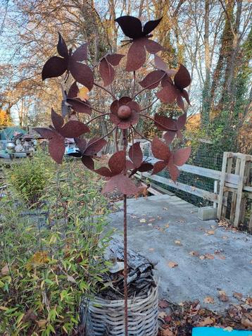Moulin a vent en acier corten beschikbaar voor biedingen