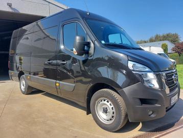 Nissan NV400 L3H2 rouge 2022 17000km (27500+TVA)