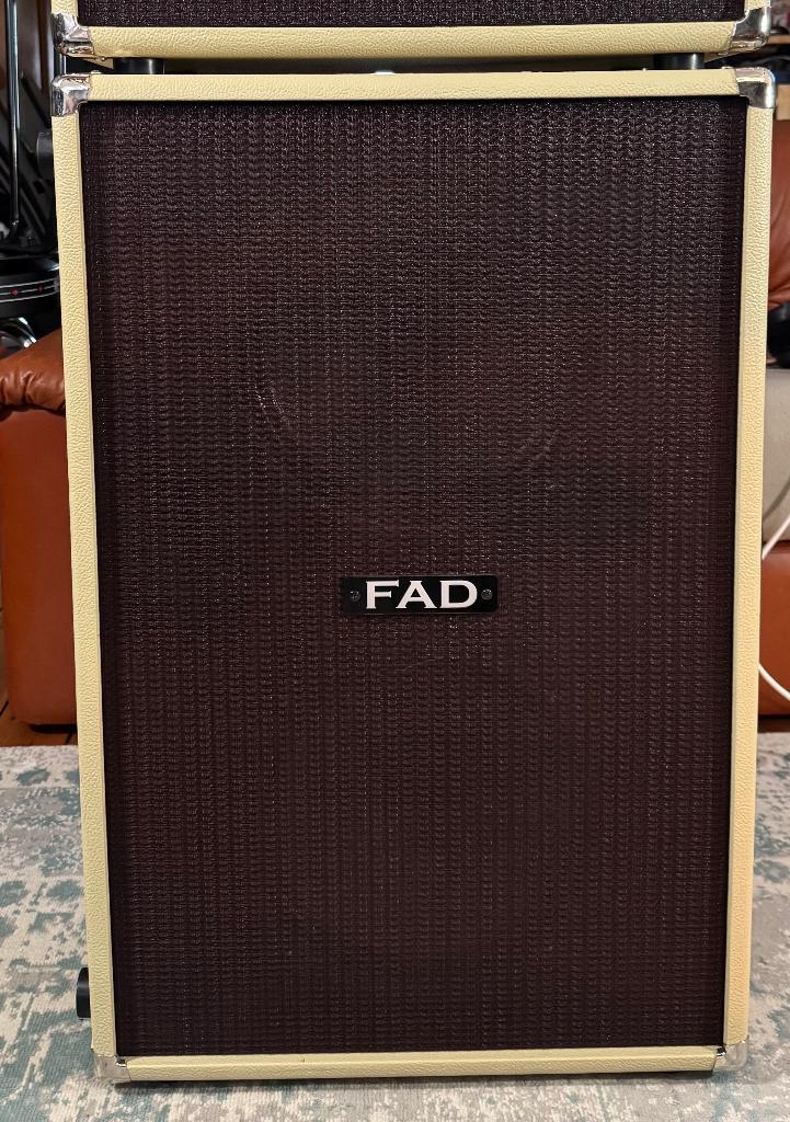 FAD cab guitare 2x12, Muziek en Instrumenten, Snaarinstrumenten | Gitaren | Akoestisch, Zo goed als nieuw, Overige typen, Ophalen