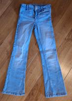 H&M lichtblauwe bootleg jeans 128, Pantalon, Enlèvement ou Envoi, Utilisé, H&m