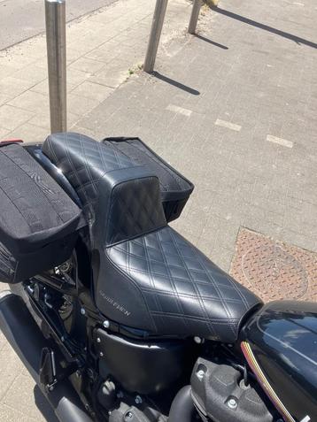 Saddlemen Seat Softail M8 beschikbaar voor biedingen