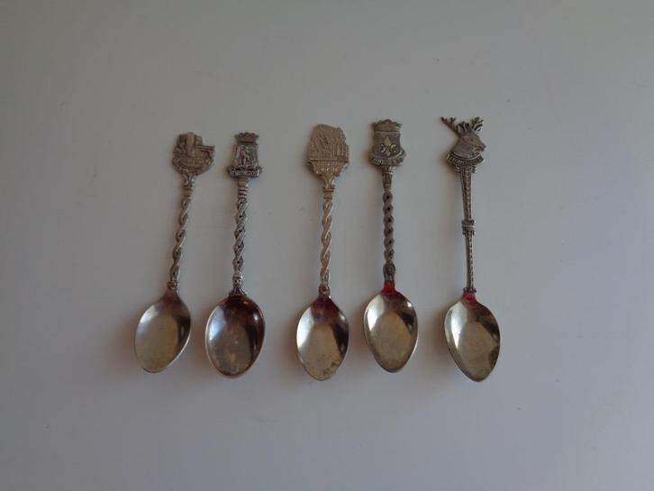 Cuillère souvenir X 5 pièces Bouillon etc...Vintage., Antiek en Kunst, Antiek | Bestek, Ophalen of Verzenden