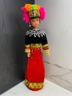 Vintage pop (Oud Chinees etnische volk), Verzamelen, Poppen, Ophalen of Verzenden, Zo goed als nieuw, Pop