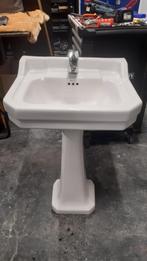 lavabo, robinet à l'état neuf ; petite partie de la fixation, Bricolage & Construction, Sanitaire, Enlèvement ou Envoi, Robinet