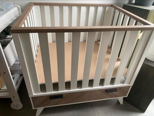 Baby box, Kinderen en Baby's, Babyparken, Zo goed als nieuw, Rechthoekig, In hoogte verstelbaar, Lade, Ophalen