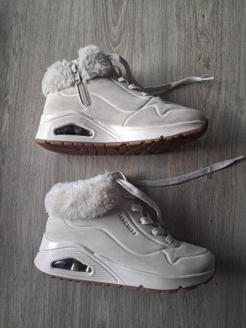 Skechers uno rugged fall air beige dames of kids maat 35 beschikbaar voor biedingen