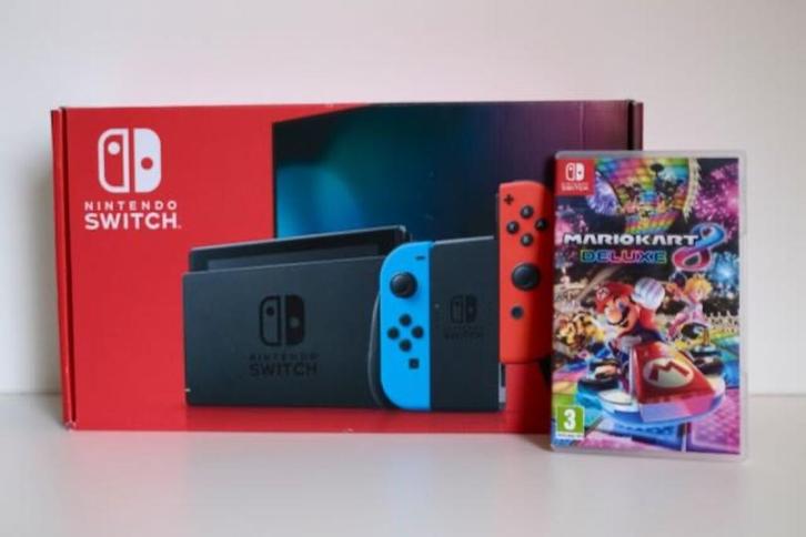 Nintendo Switch +  Mario Kart 8 Deluxe – c, Games en Spelcomputers, Spelcomputers | Nintendo Switch, Gebruikt, Switch 2019 Upgrade