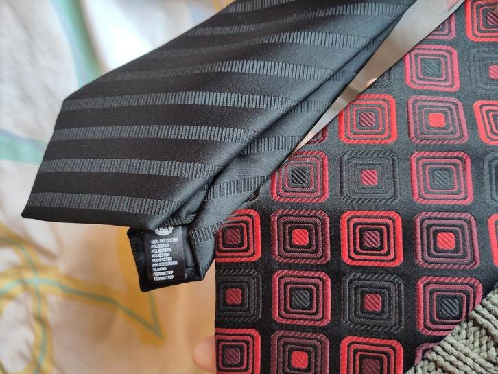 Nieuwe dassen goede kwaliteit, zwart en rood, Kleding | Heren, Stropdassen, Nieuw, Met patroon, Zwart, Ophalen