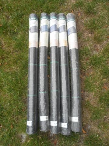 Canvas met mulch beschikbaar voor biedingen