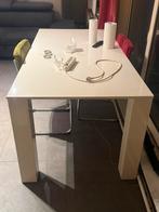 Eet tafel zonder stoelen, Ophalen