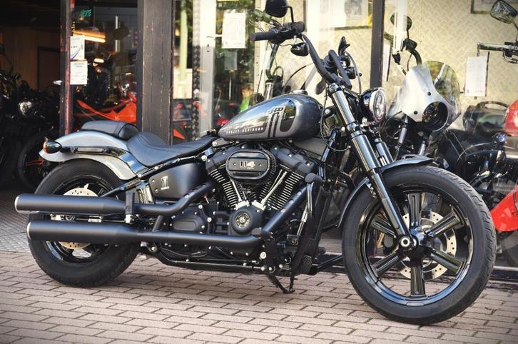 HARLEY DAVIDSON STREET BOB 114***MOTOVERTE.BE***, Motoren, Motoren | Harley-Davidson, Bedrijf, Chopper, 2 cilinders, Ophalen