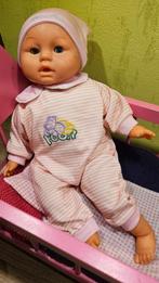 Zachte babypop + extra's (doktersgerief, papflesjes, kleren), Kinderen en Baby's, Speelgoed | Poppen, Ophalen, Zo goed als nieuw
