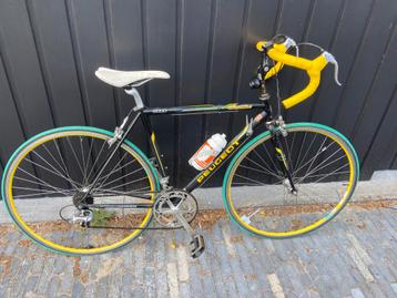 Peugeot vintage koersfiets beschikbaar voor biedingen