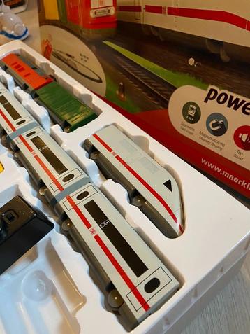 Treinset Marklin - set met 2 treinen en accesoires beschikbaar voor biedingen