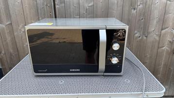 Samsung microgolf  beschikbaar voor biedingen