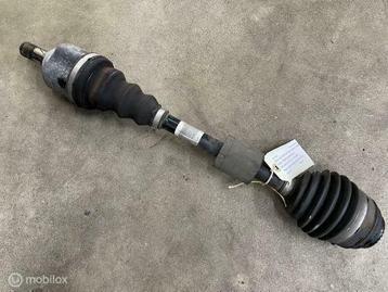 Aandrijfas linksvoor BMW 2-serie F46 218i 31605A2DFC1 beschikbaar voor biedingen