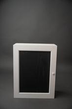 Presentatie doopsuiker - Kastje met krijtbord, Ophalen, Zo goed als nieuw, Geboortebord