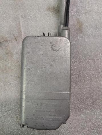 Mercedes W123 Elektrische Antenne beschikbaar voor biedingen