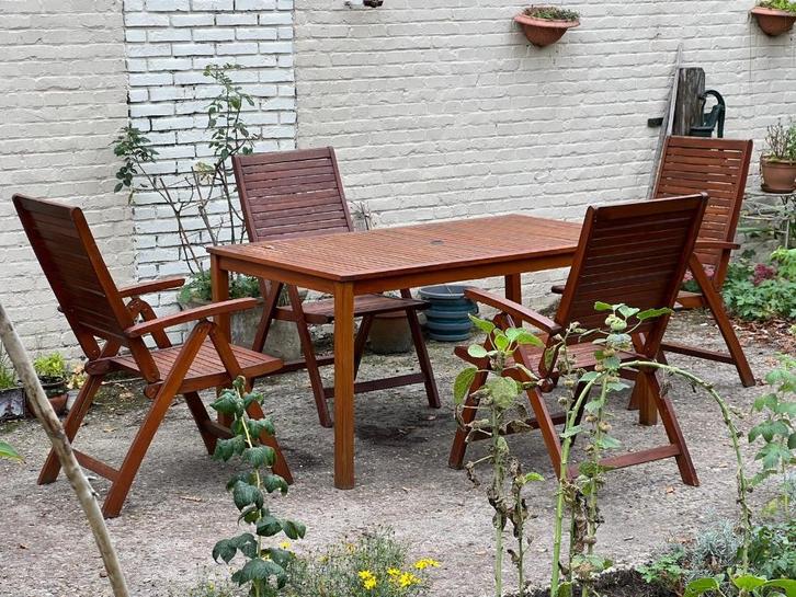 Houten tuinset met tafel en 4 verstelbare stoelen - klassiek, Tuin en Terras, Tuinsets en Loungesets, Zo goed als nieuw, Tuinset